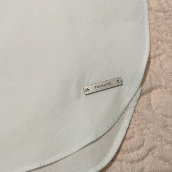 Tahari - White Sleeveless Blouse - Picture 3 of 8